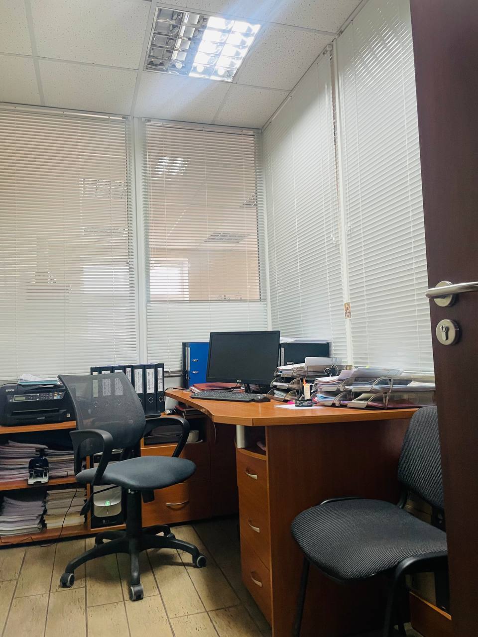 Оренда офісу 250 м², Дмитрія Яворницького просп.