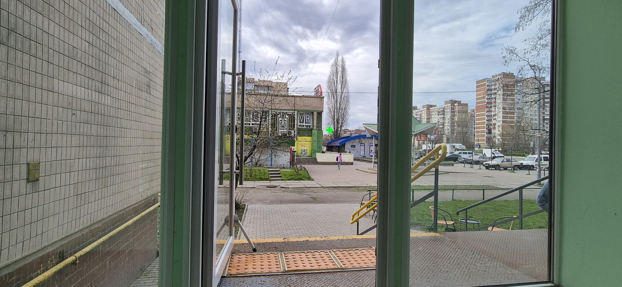 Аренда помещения свободного назначения 62.5 м², Сержа Лифаря ул., 1