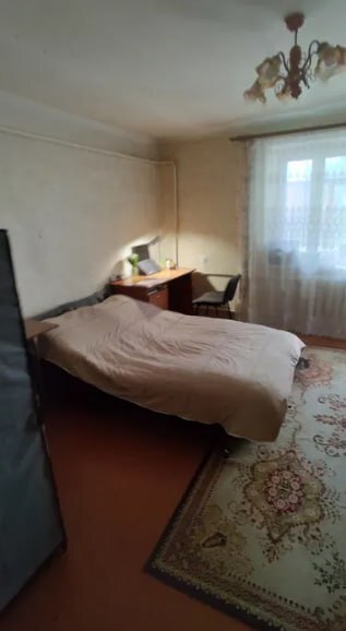 Продаж 2-кімнатної квартири 55.7 м², Першотравнева вул.
