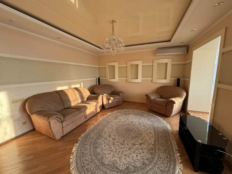Продаж 3-кімнатної квартири 94.7 м², Герасима Кондратьєва вул.