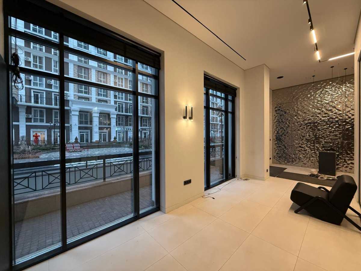 Продажа другого торгового помещения 270 м², Михаила Максимовича ул., 26В
