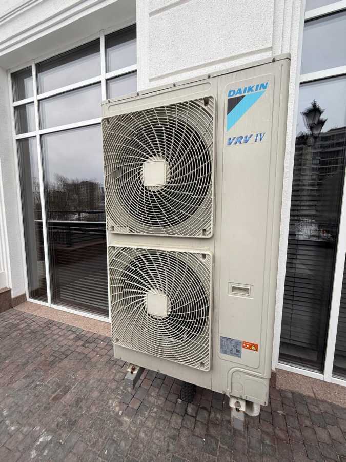 Продажа другого торгового помещения 270 м², Михаила Максимовича ул., 26В