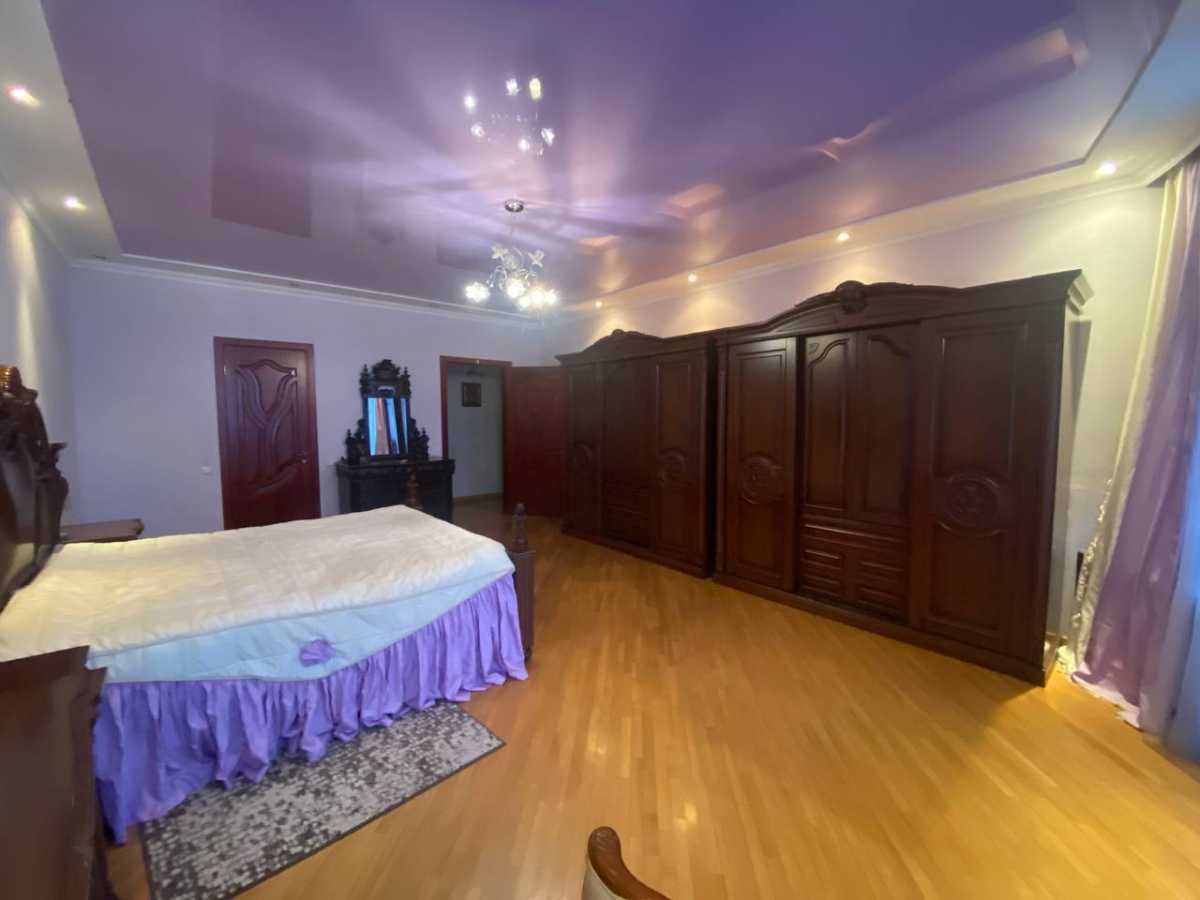 Оренда 3-кімнатної квартири 180 м², Павлівська вул., 26/41