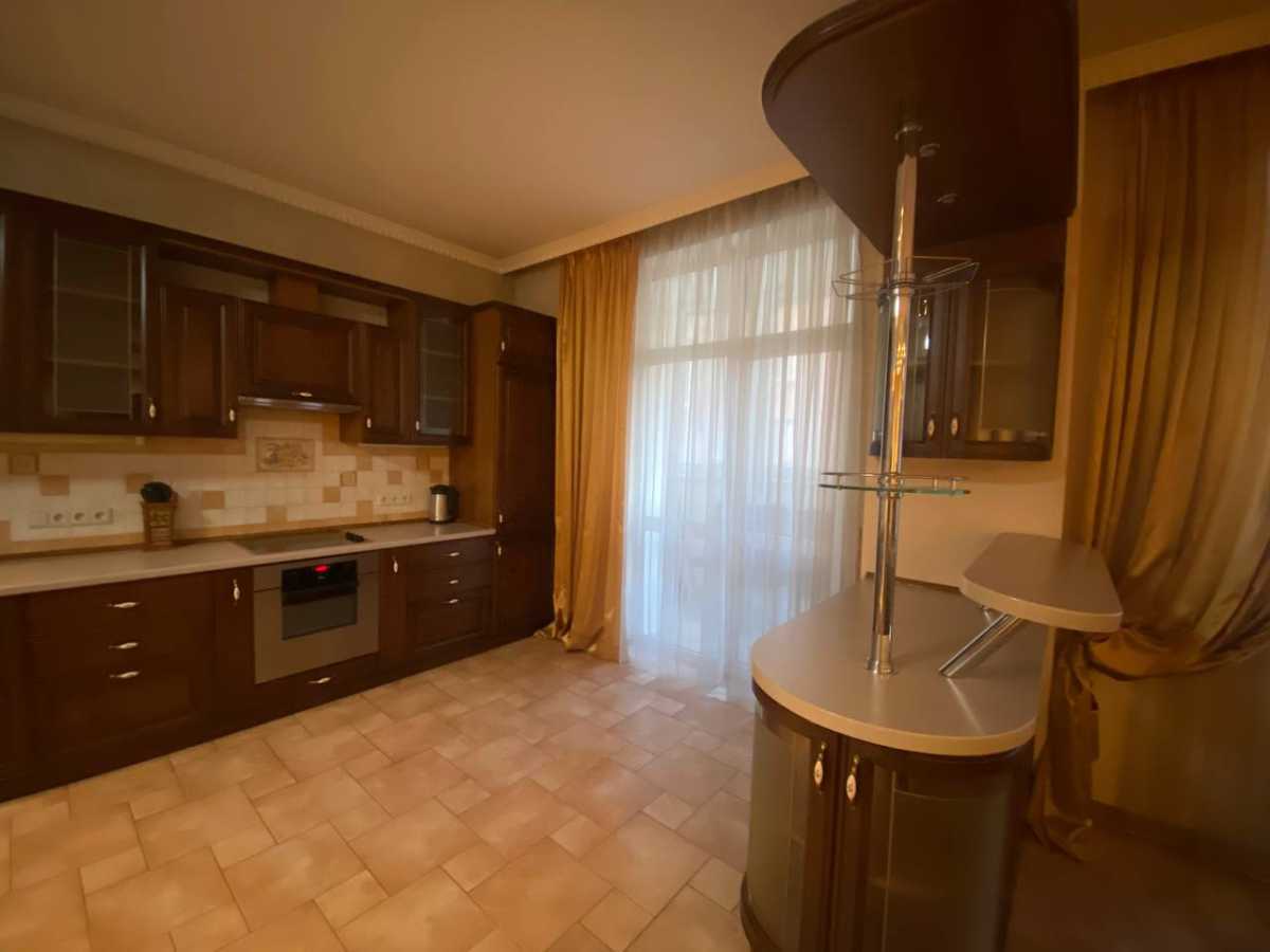 Оренда 3-кімнатної квартири 180 м², Павлівська вул., 26/41
