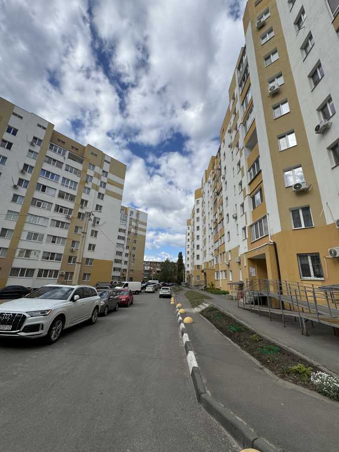 Продажа 2-комнатной квартиры 56 м², Льва Ландау просп., 52Д