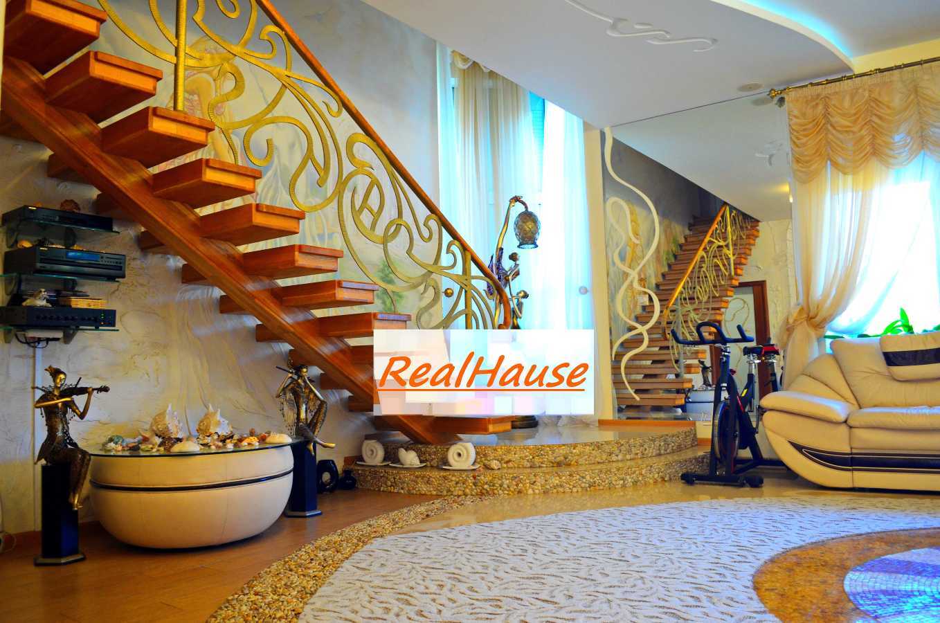 Продаж будинку 254.5 м², Затишна