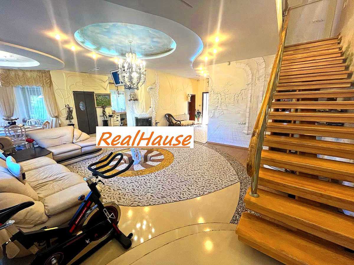 Продаж будинку 254.5 м², Затишна