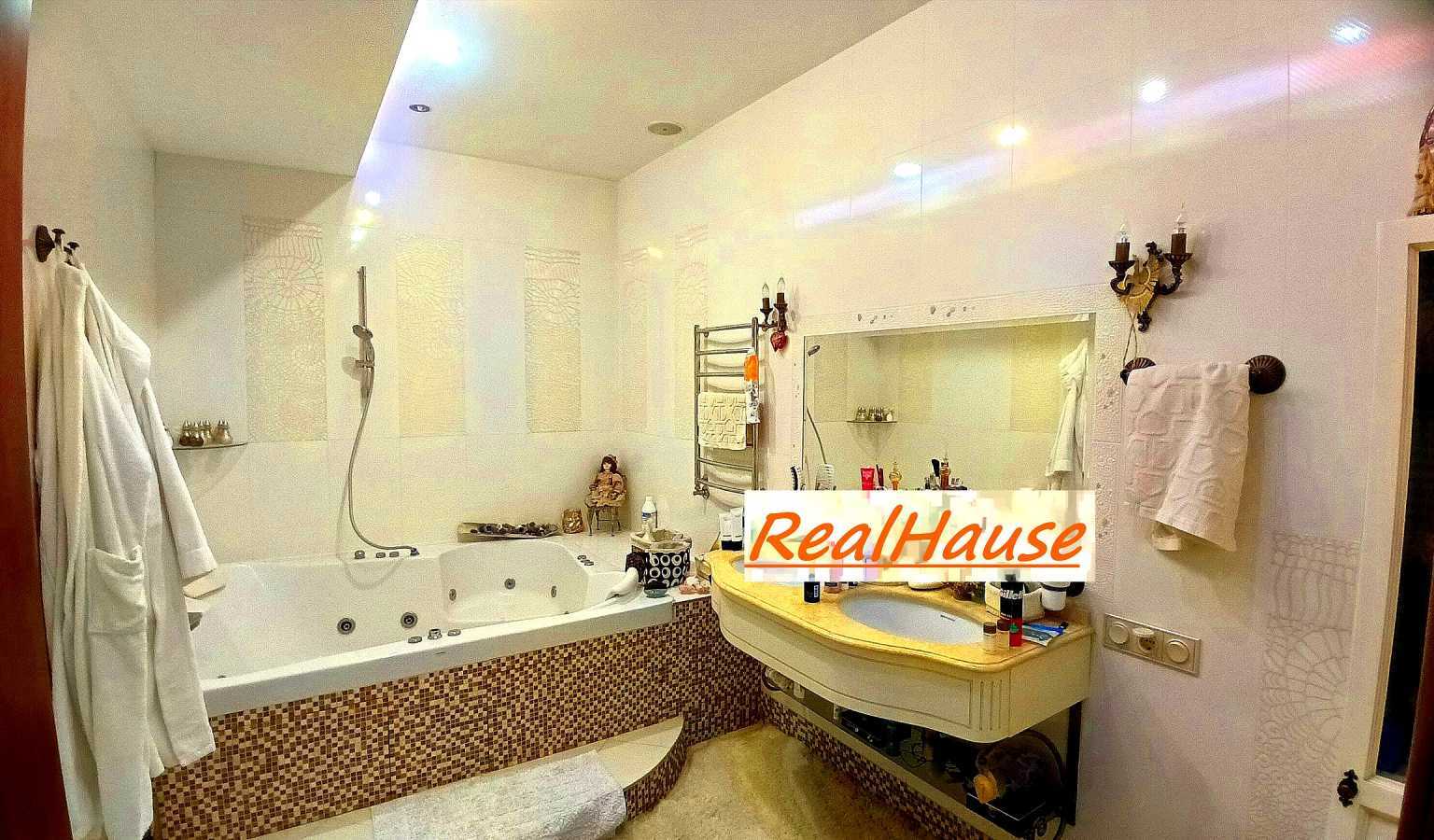 Продаж будинку 254.5 м², Затишна