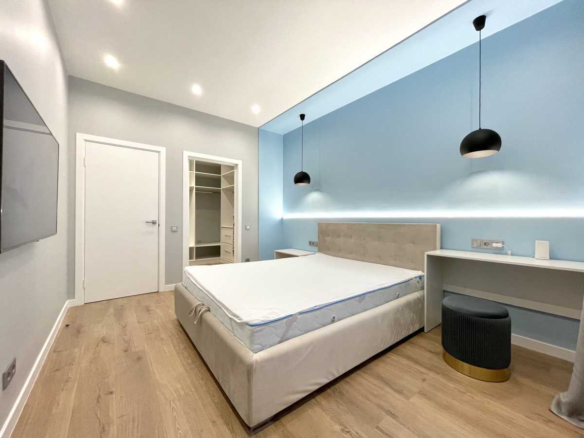 Аренда 3-комнатной квартиры 100 м², Глубочицкая ул., 32Б