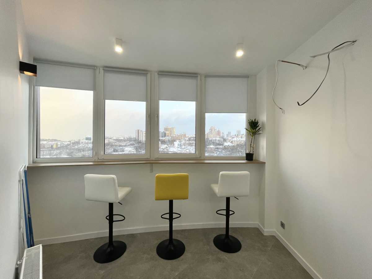 Аренда 3-комнатной квартиры 100 м², Глубочицкая ул., 32Б