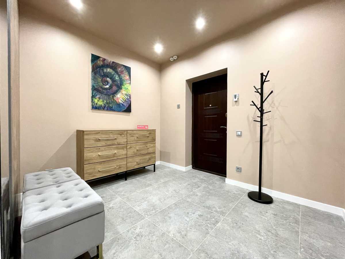 Аренда 3-комнатной квартиры 100 м², Глубочицкая ул., 32Б