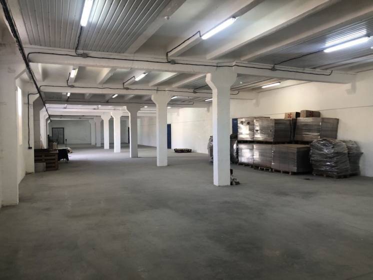 Аренда склада 1450 м², Известковая ул.