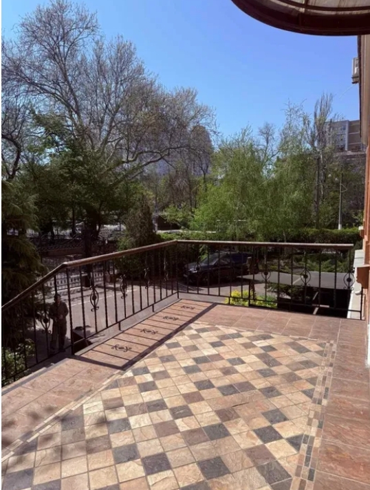 Аренда офиса 180 м², Французский бул.