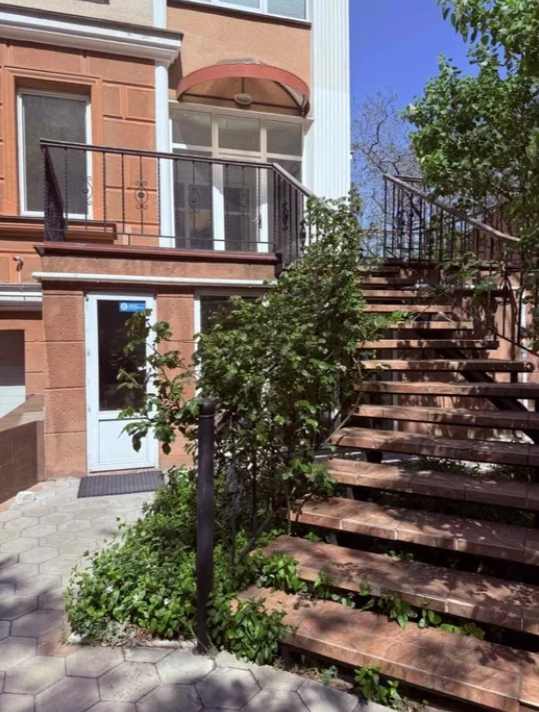 Аренда офиса 180 м², Французский бул.