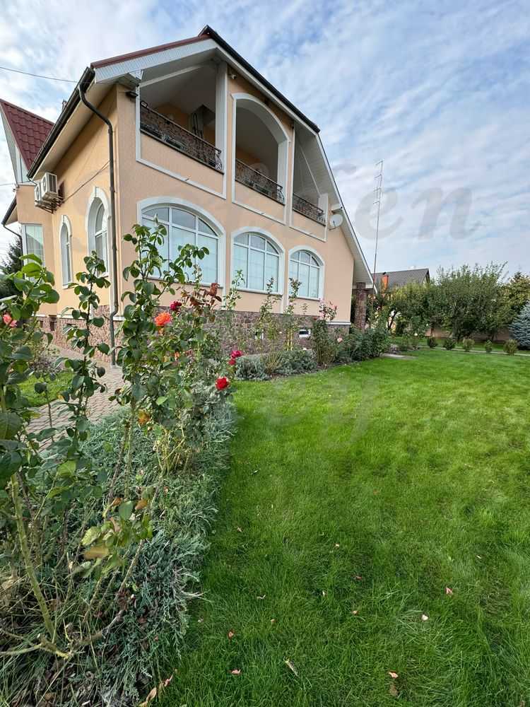 Продажа коттеджа 360 м², Яблоневая ул.