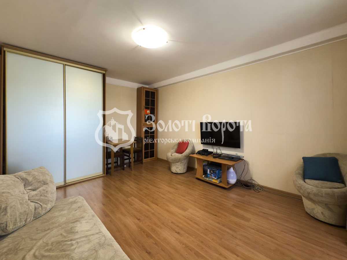 Продаж 2-кімнатної квартири 46 м², Автозаводська вул., 25