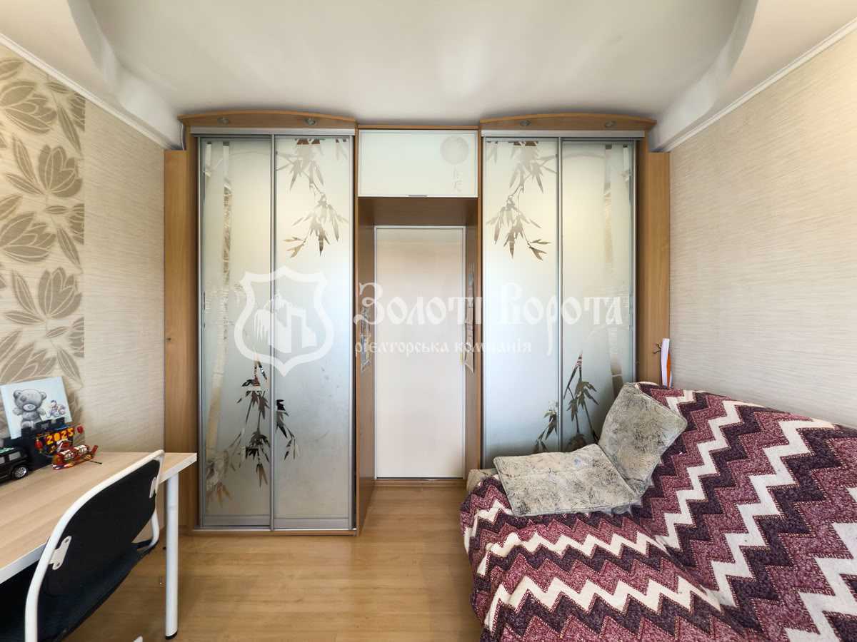 Продаж 2-кімнатної квартири 46 м², Автозаводська вул., 25