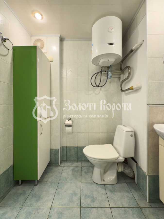 Продаж 2-кімнатної квартири 46 м², Автозаводська вул., 25