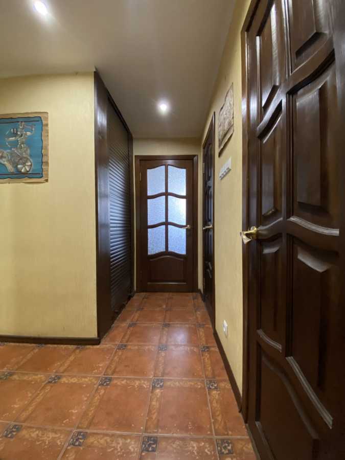 Продаж 3-кімнатної квартири 70 м², Головатого вул., 4