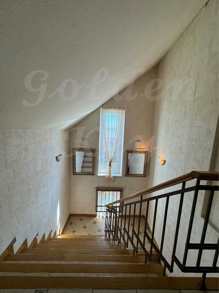 Продаж котеджу 406 м², 65-а Садова вул.