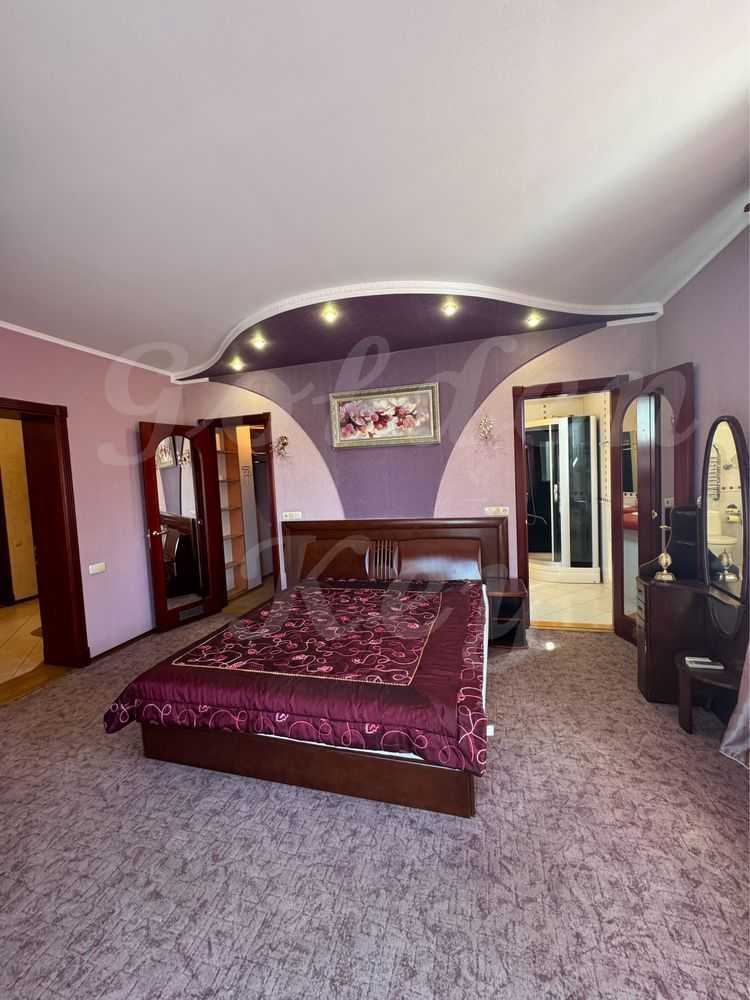 Продаж котеджу 406 м², 65-а Садова вул.