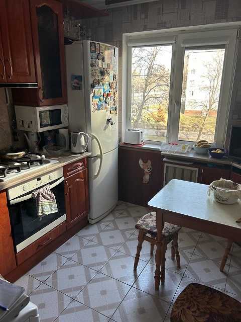 Продаж 2-кімнатної квартири 46.9 м², Перова бул., 16