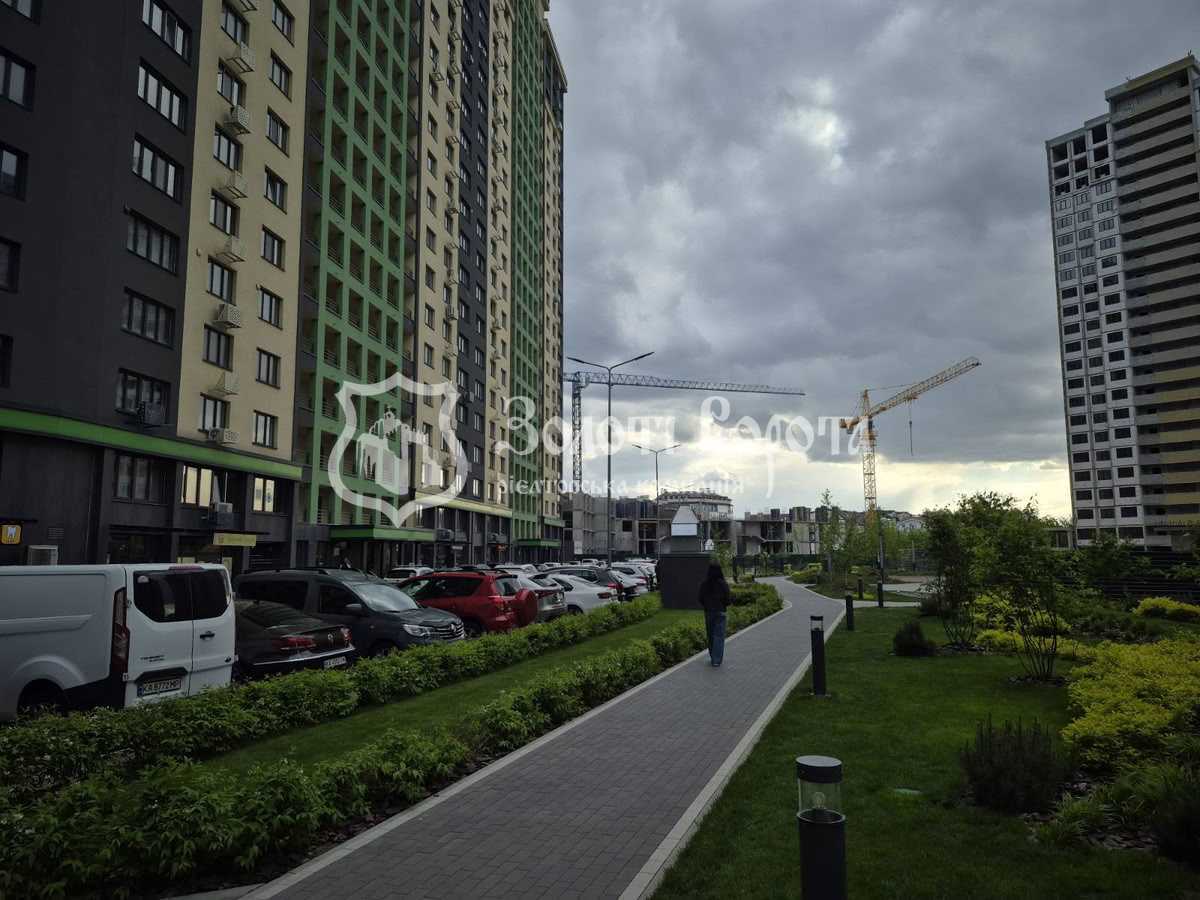 Продаж 1-кімнатної квартири 46 м², Михайла Максимовича вул., 32а