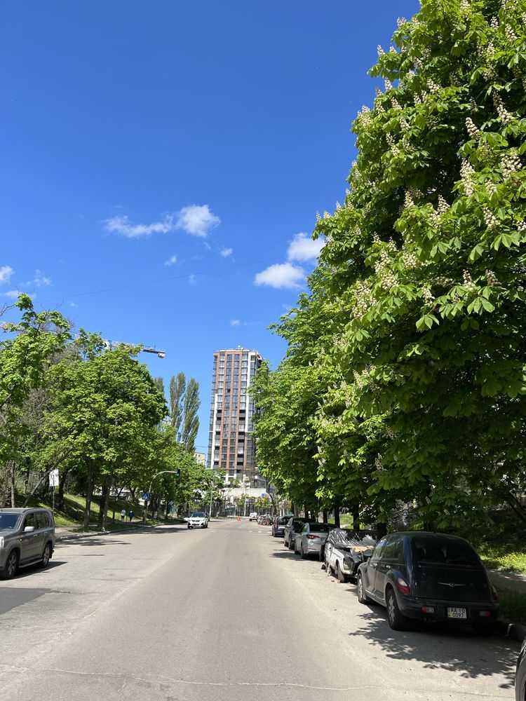 Продаж 1-кімнатної квартири 52 м², Кудряшова вул., 8-10