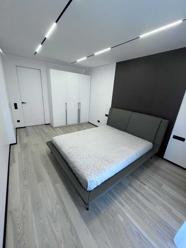 Продаж 1-кімнатної квартири 52 м², Кудряшова вул., 8-10