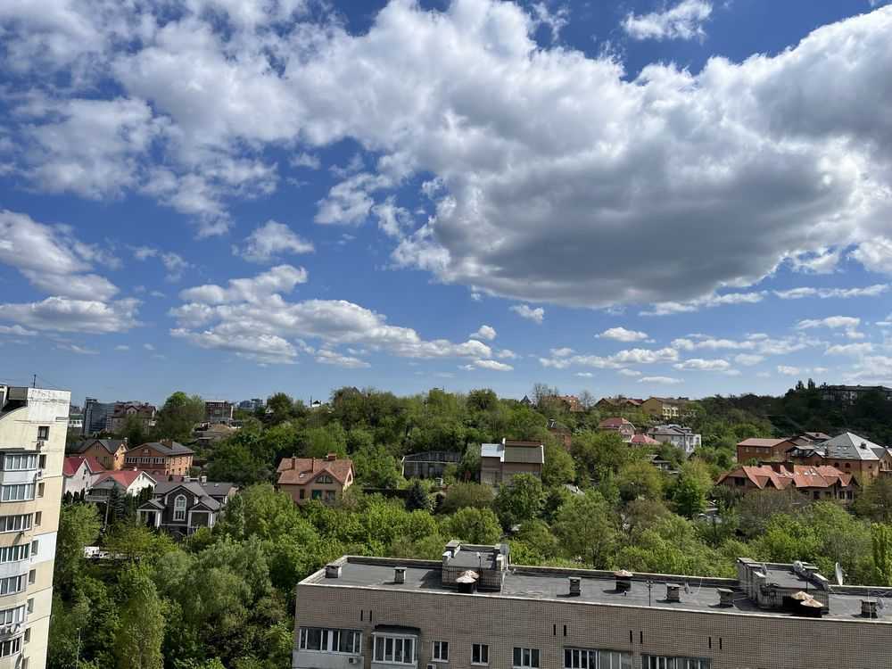 Продаж 1-кімнатної квартири 52 м², Кудряшова вул., 8-10