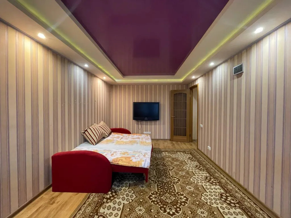 Оренда 2-кімнатної квартири 48 м², Будівельників вул., 20