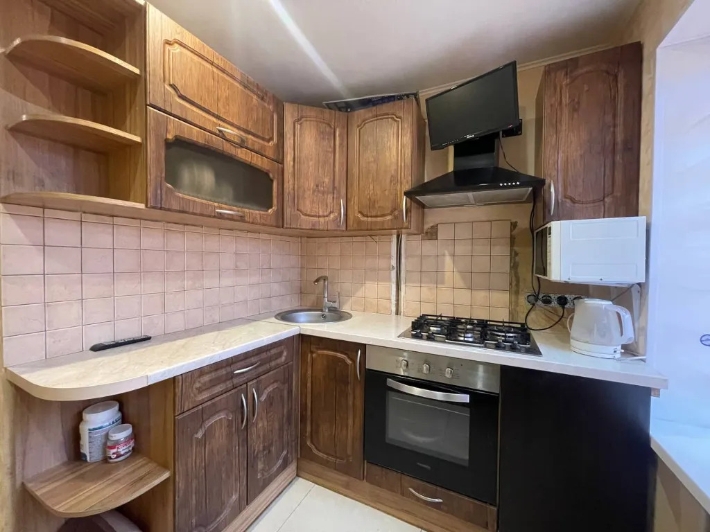 Оренда 2-кімнатної квартири 48 м², Будівельників вул., 20