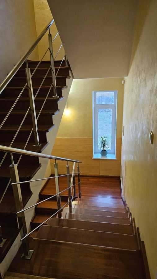Продаж будинку 485 м², 9а