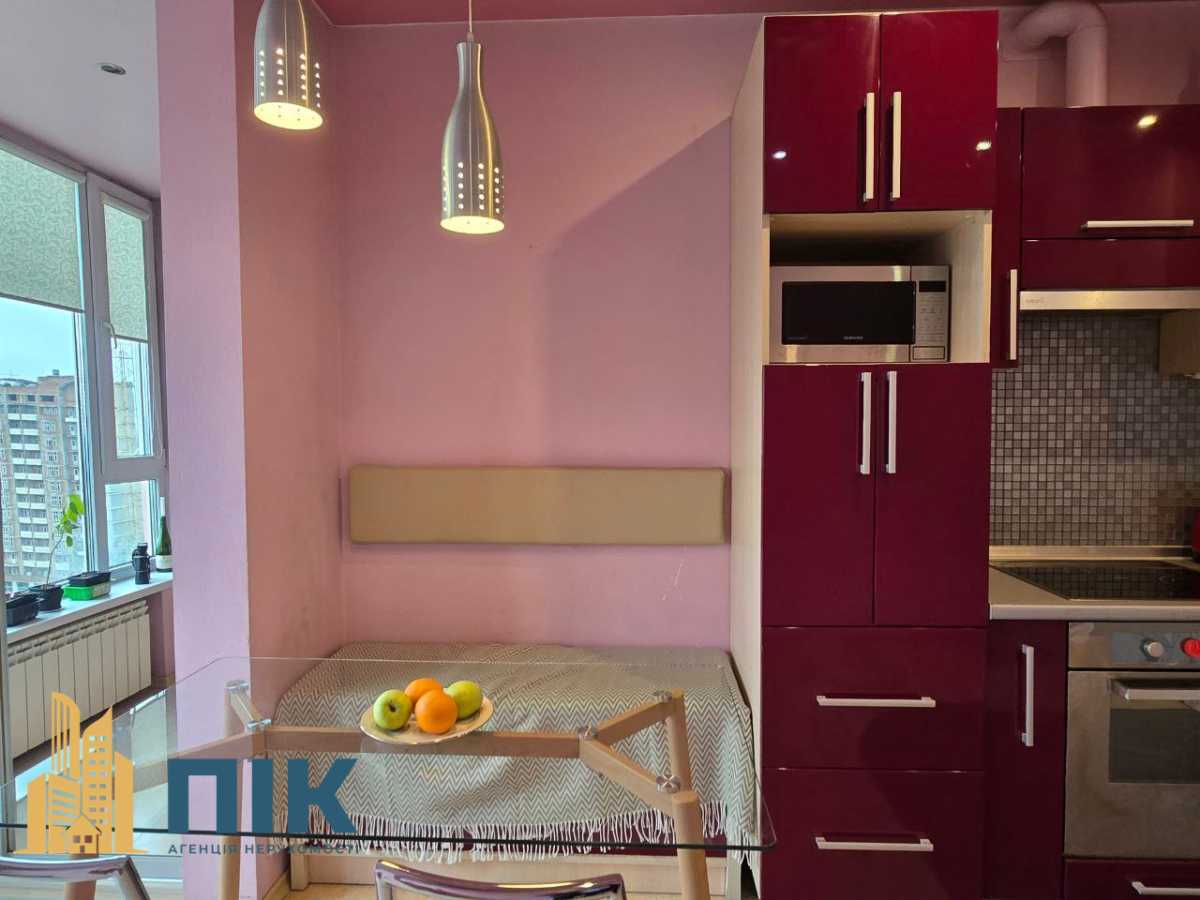 Продаж 2-кімнатної квартири 67 м², Василя Касіяна вул., 2/1