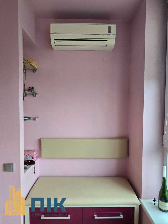 Продаж 2-кімнатної квартири 67 м², Василя Касіяна вул., 2/1
