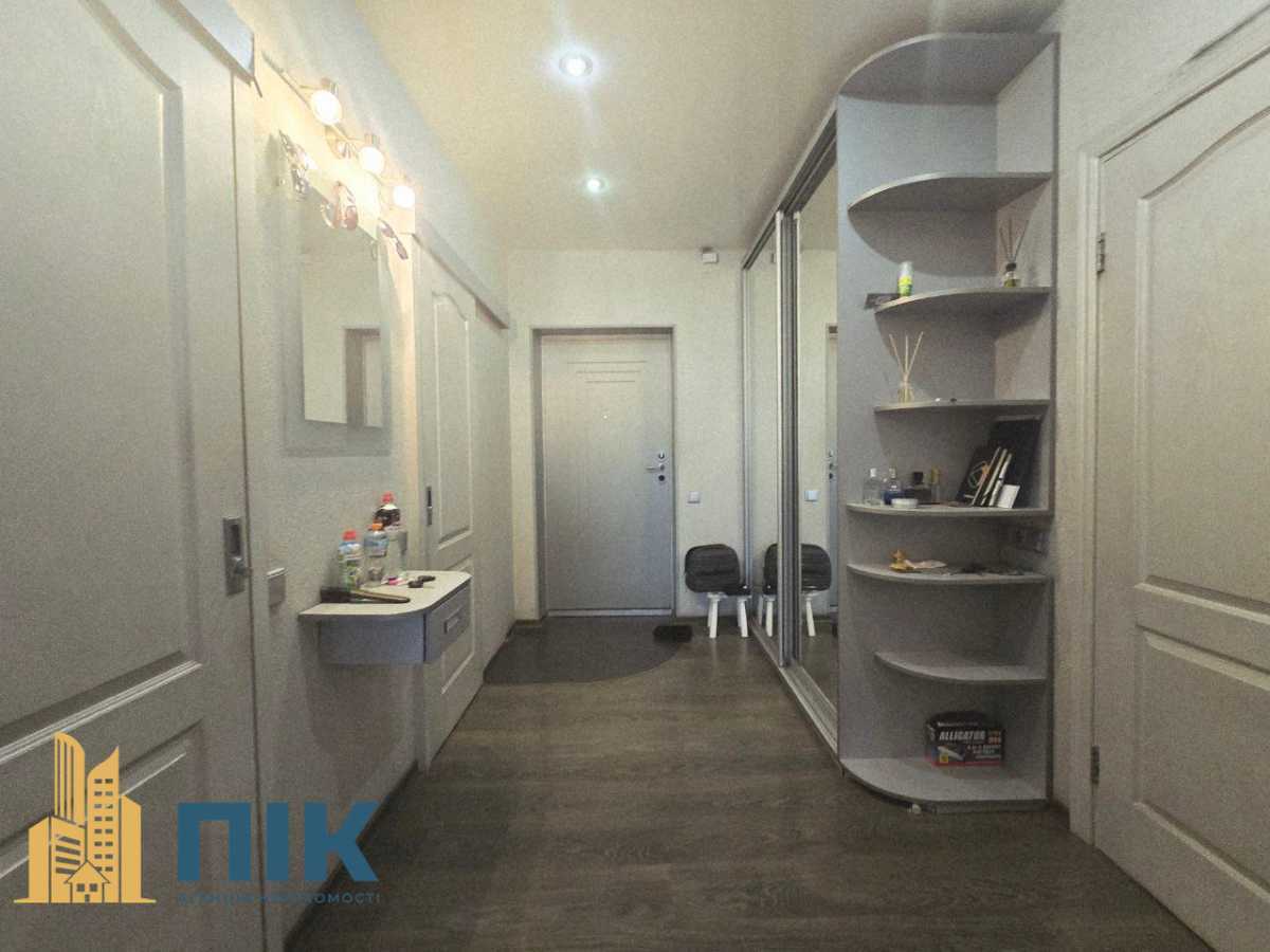 Продаж 2-кімнатної квартири 67 м², Василя Касіяна вул., 2/1