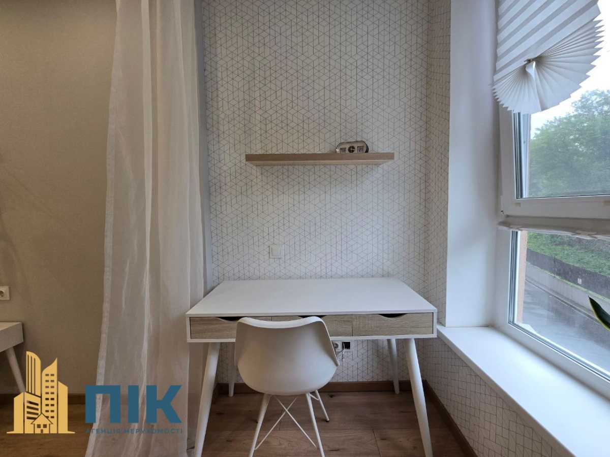 Продаж 2-кімнатної квартири 61 м², Новопольова вул., 2/1