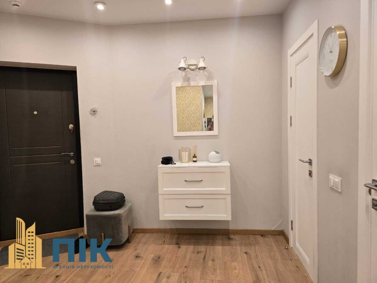 Продаж 2-кімнатної квартири 61 м², Новопольова вул., 2/1