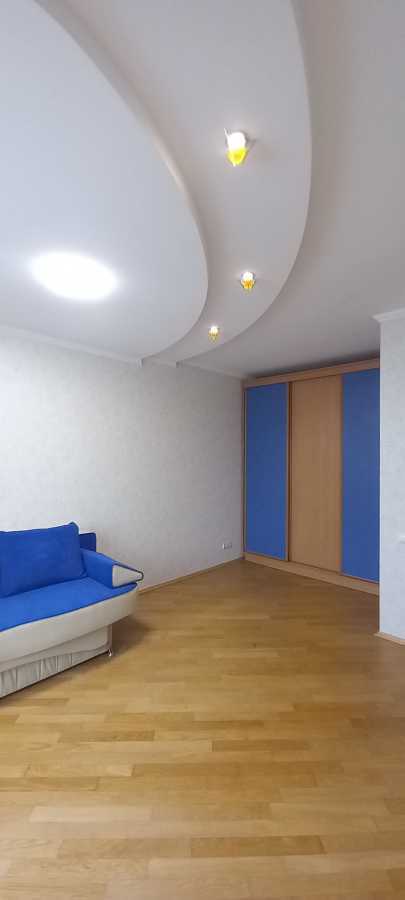 Продажа 3-комнатной квартиры 95 м², Героев Сталинграда просп., 20Б