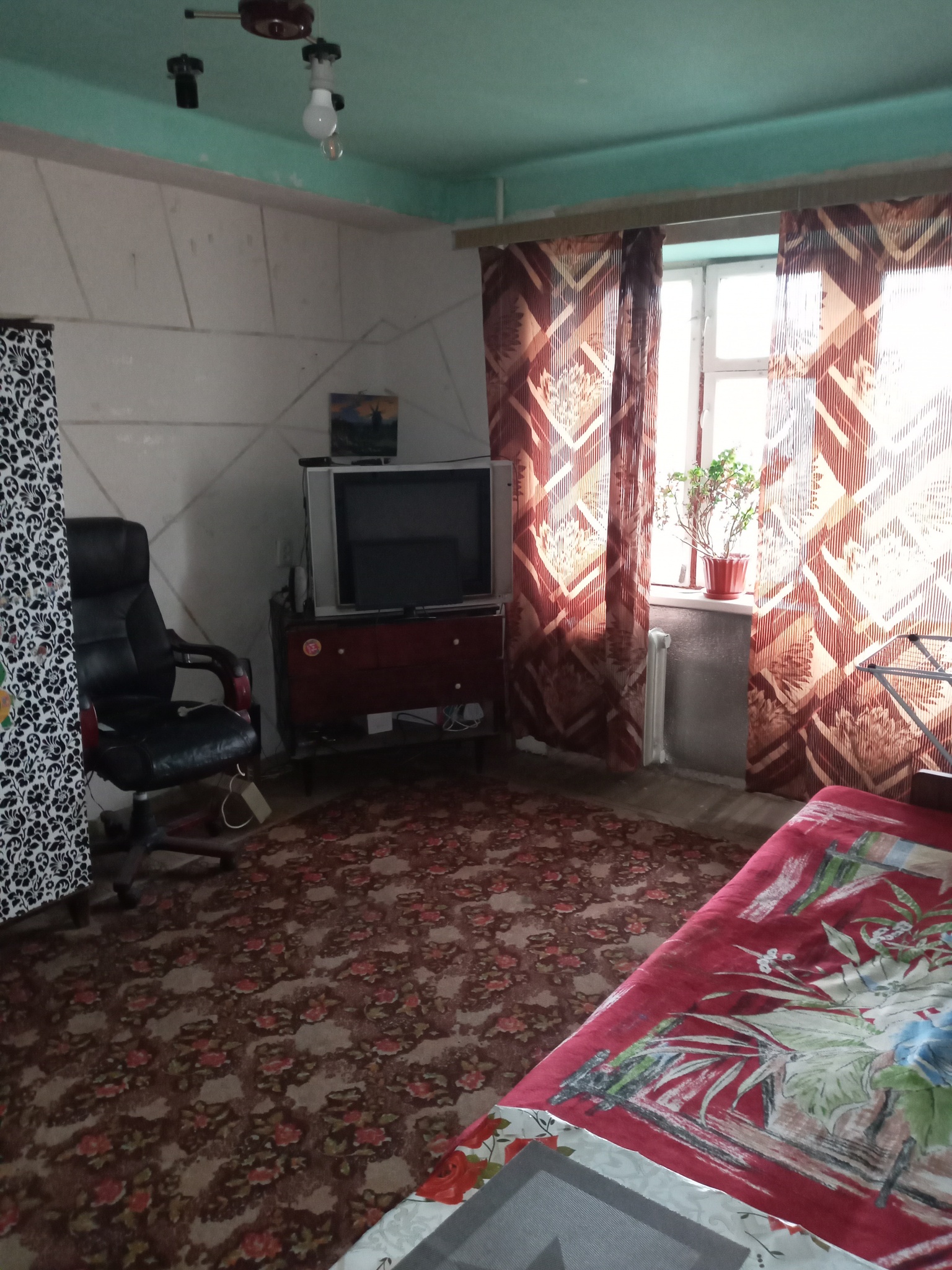 Оренда 1-кімнатної квартири 30 м², Новодарницька вул., 27