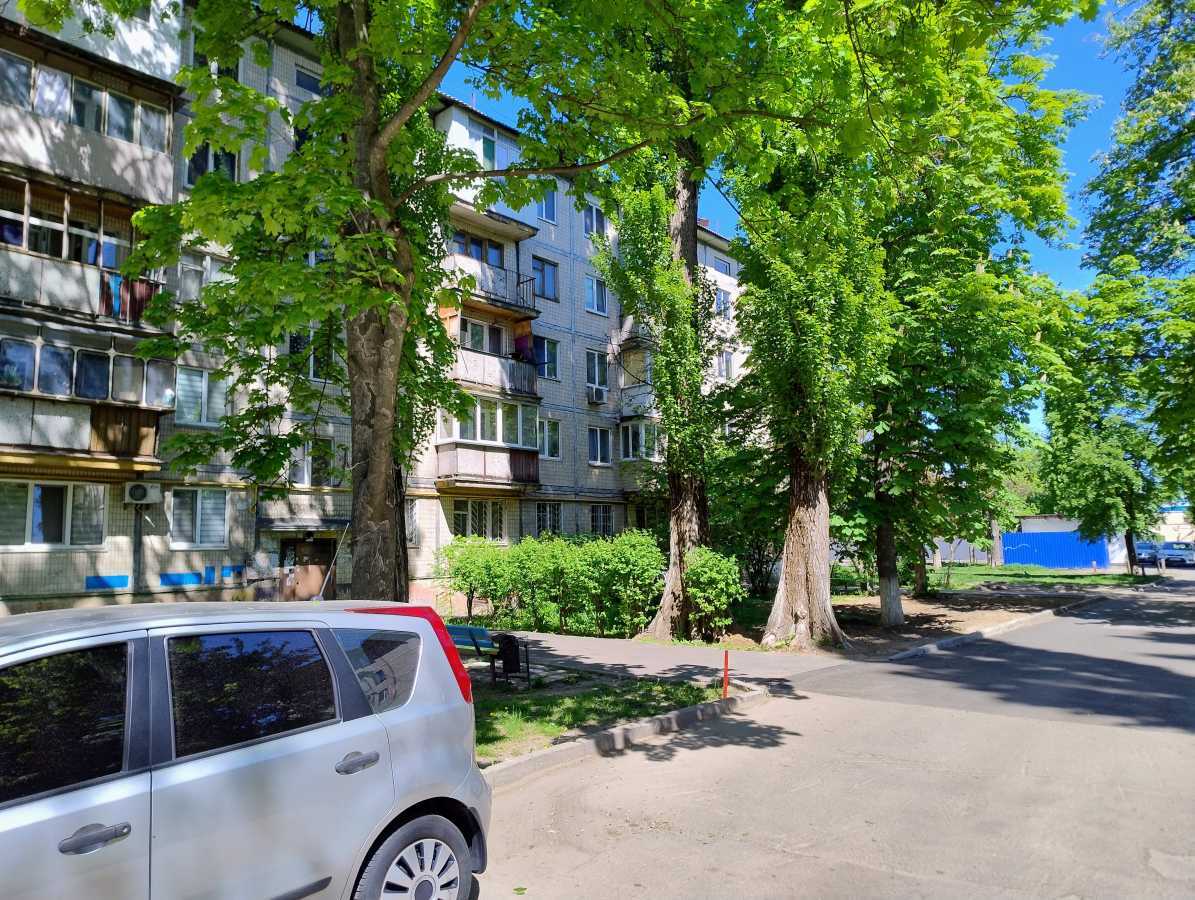 Продажа 3-комнатной квартиры 57 м², Академика Туполева ул., 17В