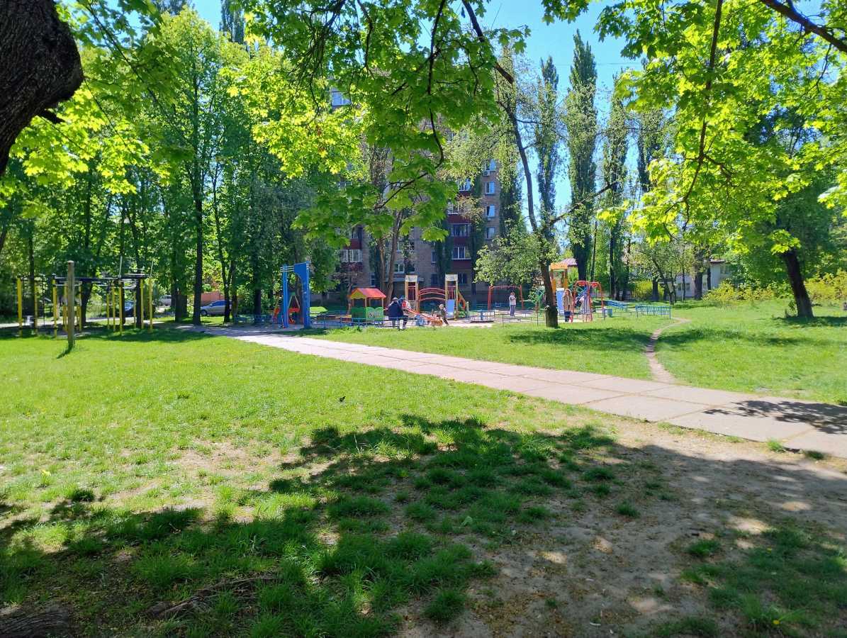 Продажа 3-комнатной квартиры 57 м², Академика Туполева ул., 17В