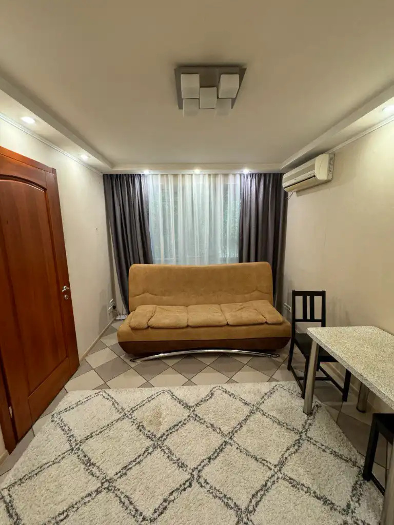Аренда 3-комнатной квартиры 60 м², Гагарина просп., 78