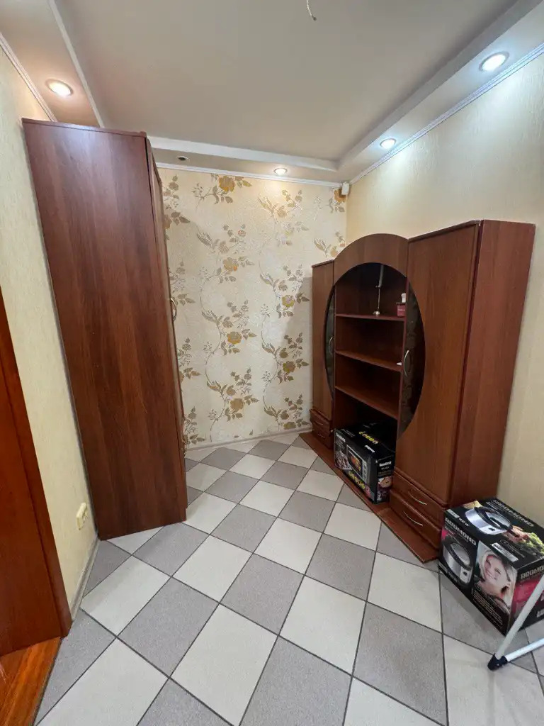 Аренда 3-комнатной квартиры 60 м², Гагарина просп., 78