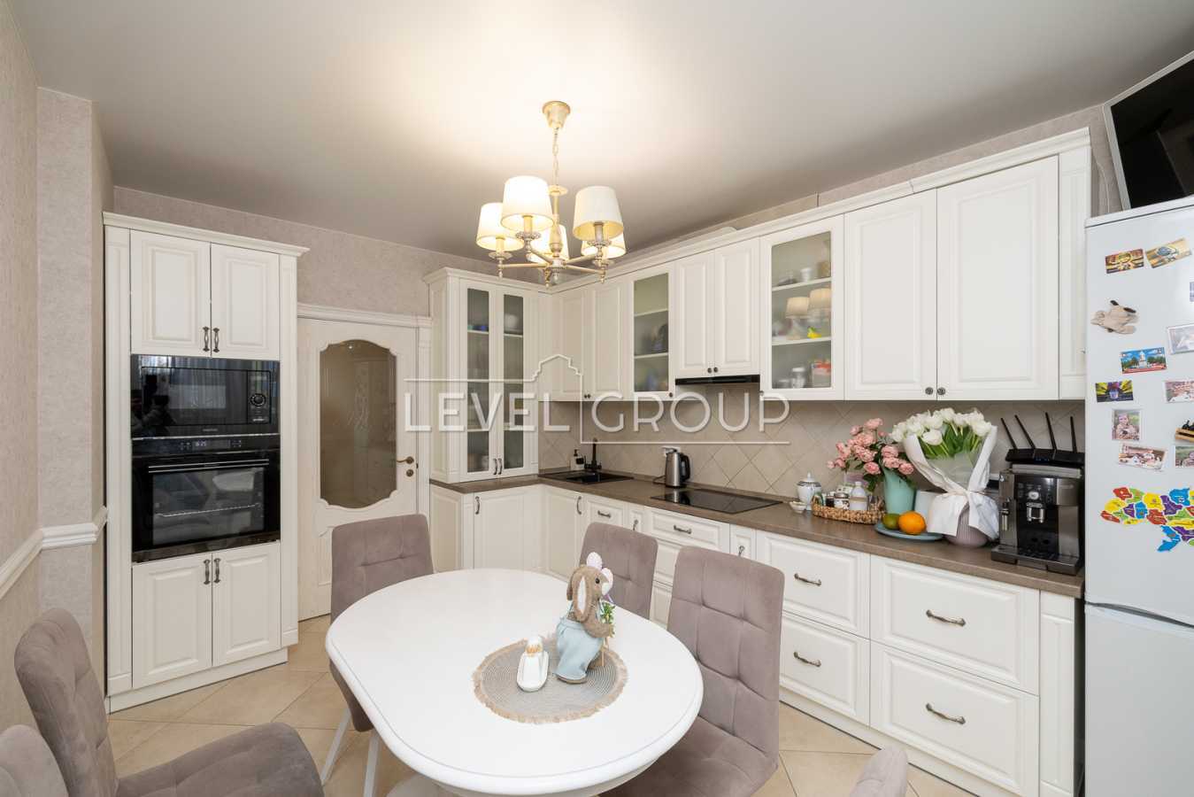 Продажа 2-комнатной квартиры 72 м², Воскресенская ул., 16Б