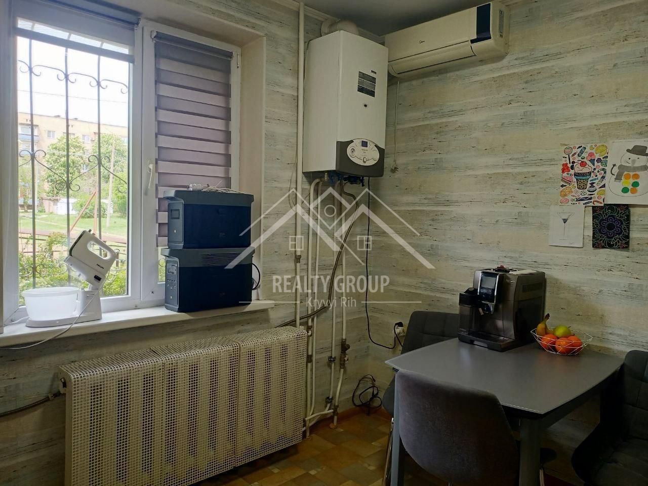 Продаж 3-кімнатної квартири 75.5 м², Січеславська вул.