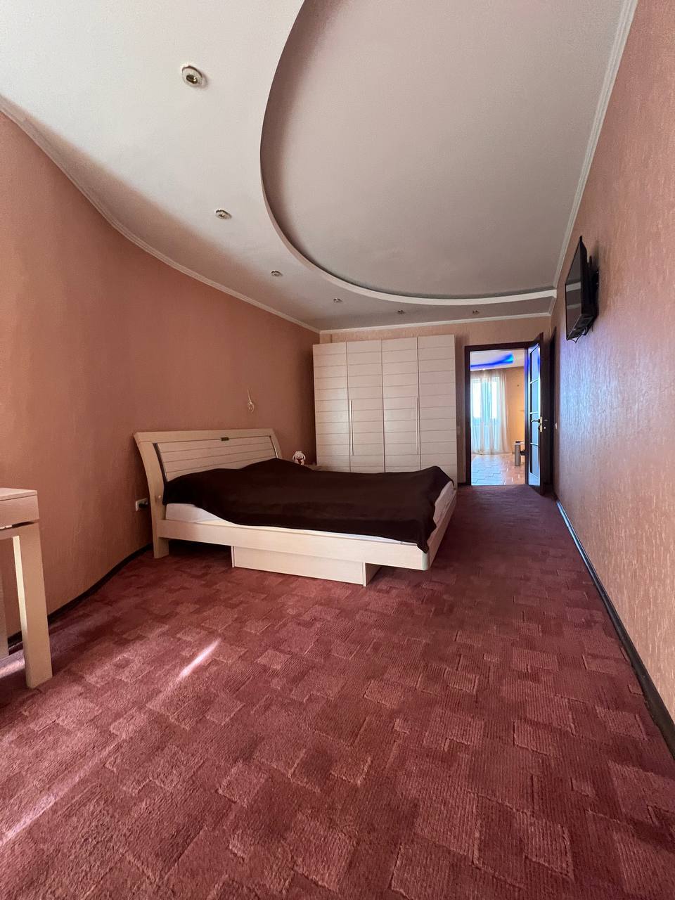 Продажа 3-комнатной квартиры 122 м², Сергея Подолинского ул.