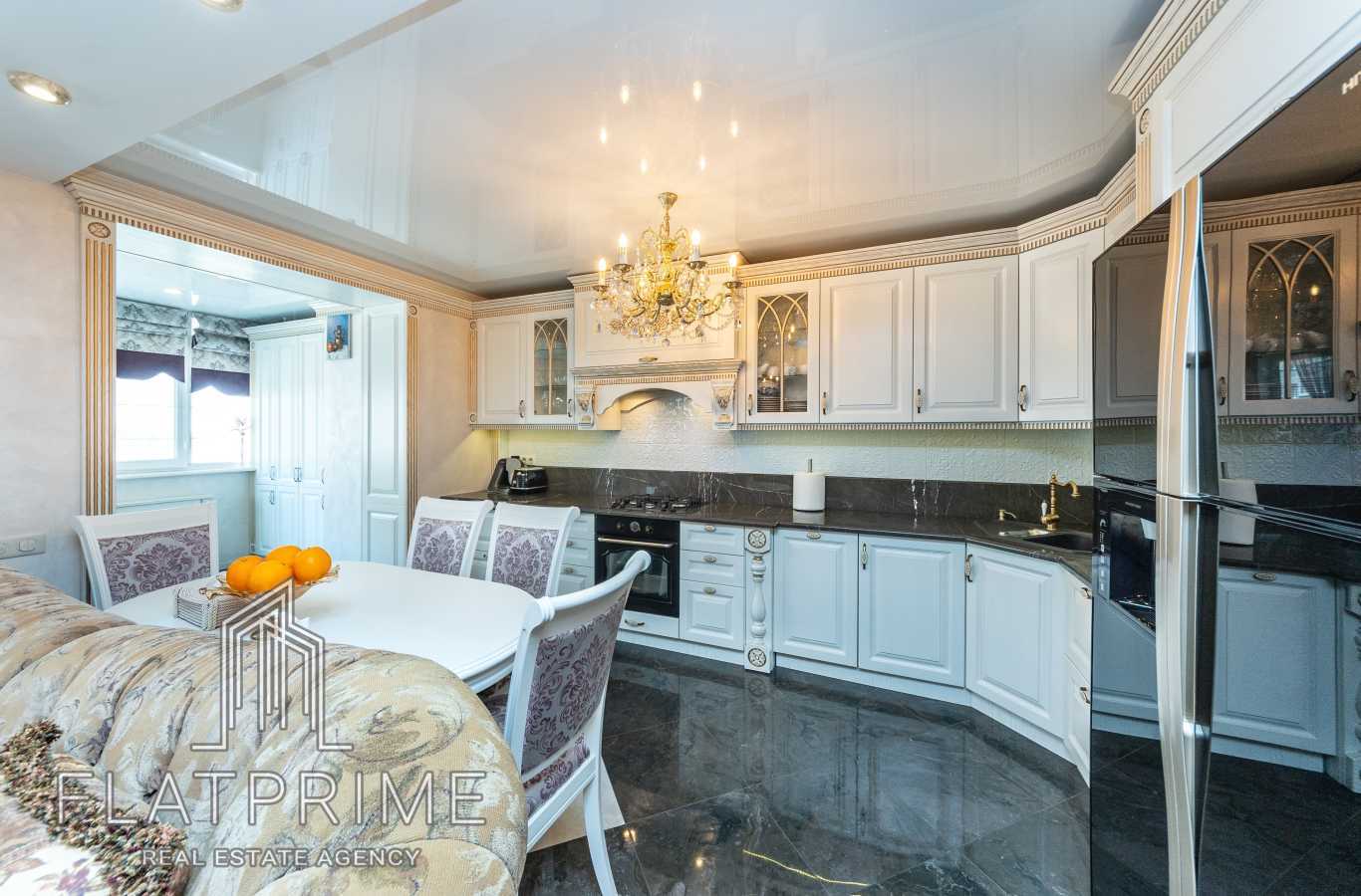 Продажа 5-комнатной квартиры 166 м², Боголюбова ул., 16