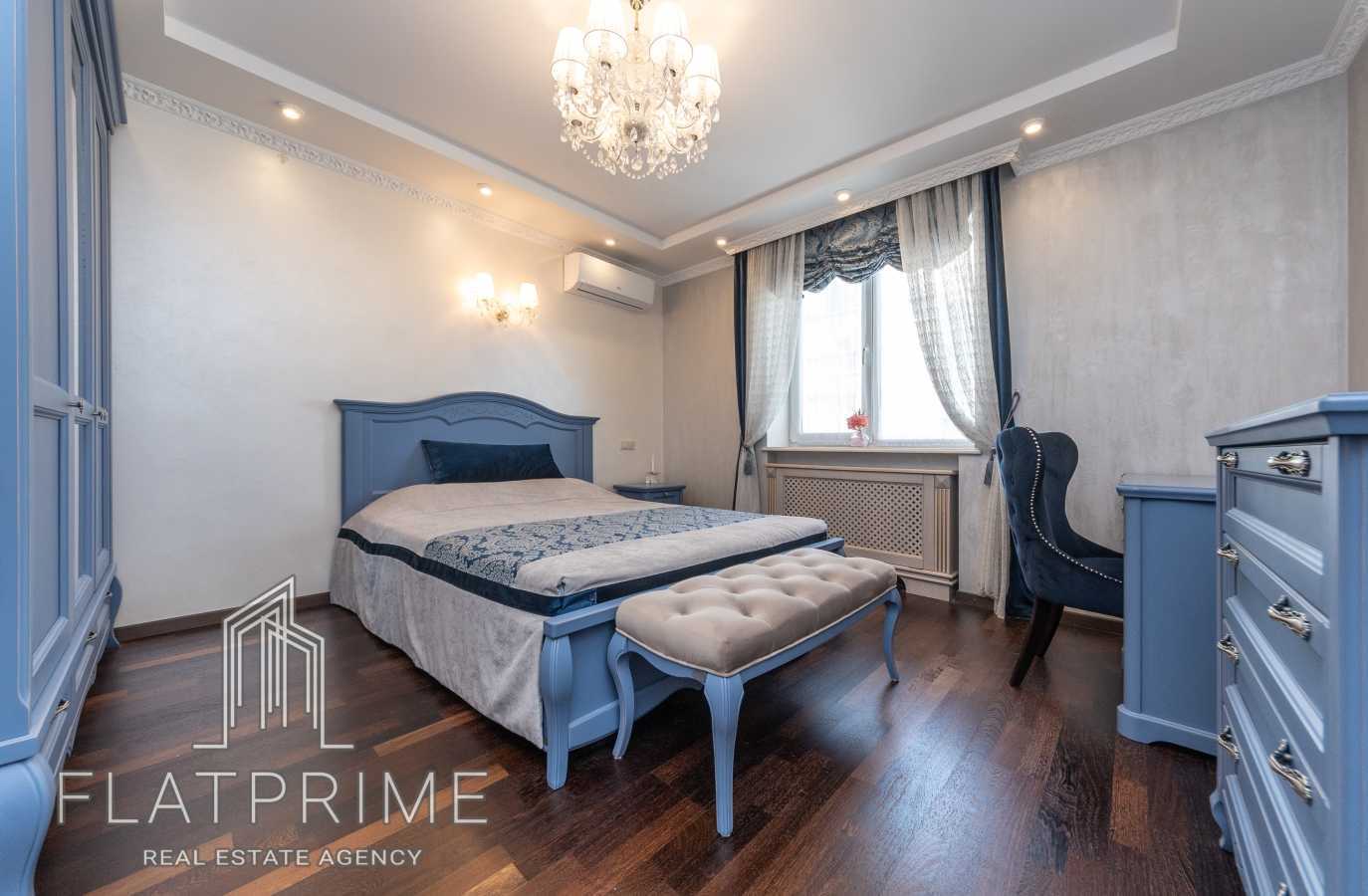 Продажа 5-комнатной квартиры 166 м², Боголюбова ул., 16