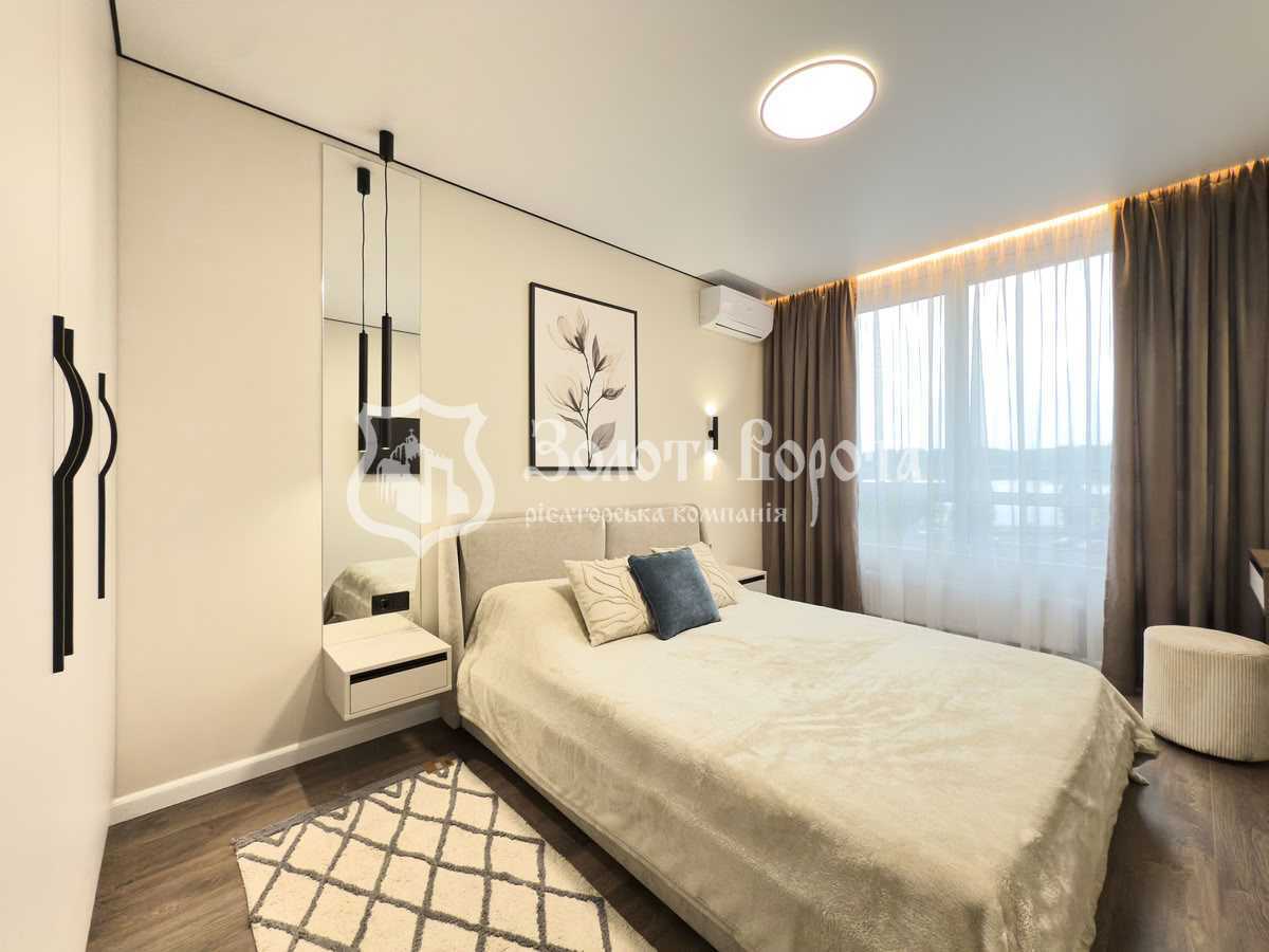 Продажа 1-комнатной квартиры 48 м², Днепровская наб., 15д